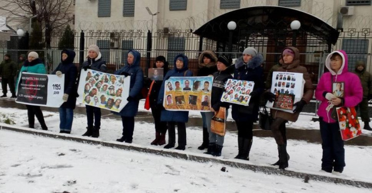 Родные военнопленных бойцов из Кривого Рога собираются посетить Европарламент