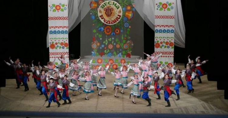 Ярко и интересно: в Кривом Роге проходят отборочные туры городского фестиваля "Весна Руданы" (фото)