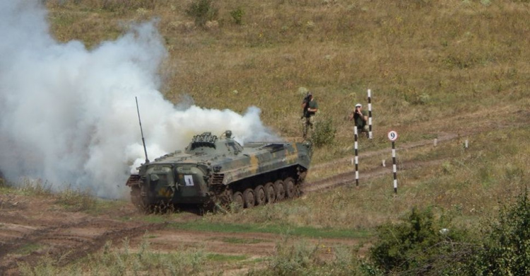 Танковая бригада Кривого Рога  перешла на новую символику