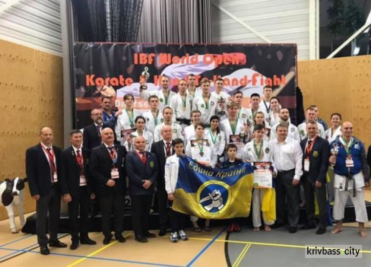 Криворожане завоевали медали на чемпионате мира по рукопашному бою (ФОТО)