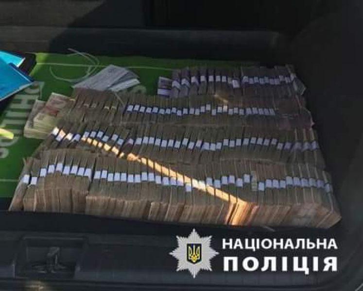 На Днепропетровщине разоблачили преступную группировку, ежедневная прибыль которой составляла 10 миллионов гривен 