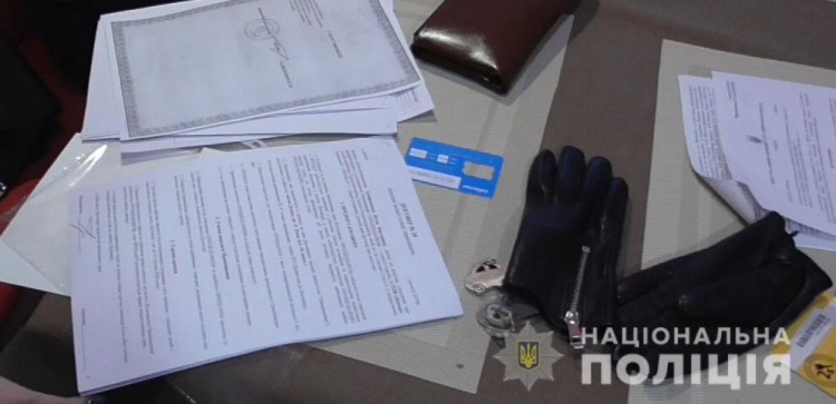 Продажа несуществующих авто: на Днепропетровщине задержали преступную группировку