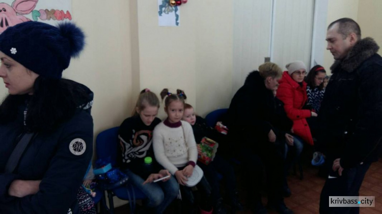 Для криворожских детей участников АТО Координационный центр организовал новогодний праздник (ФОТОРЕПОРТАЖ)