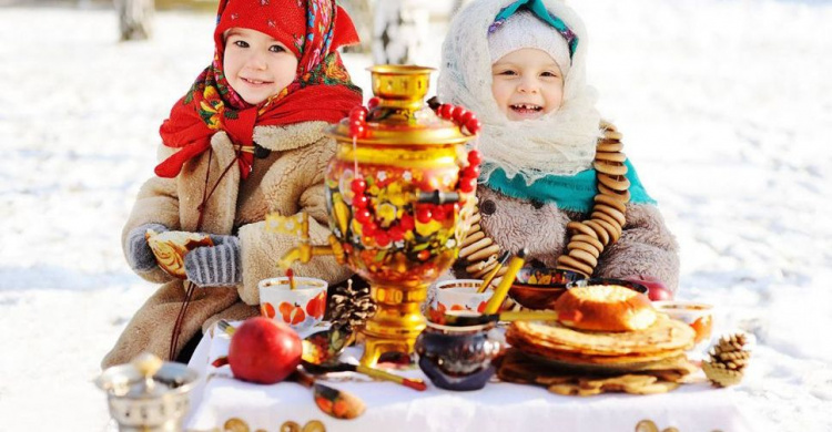 С блинчиками и народными забавами жителей Кривого Рога приглашают попрощаться с зимой