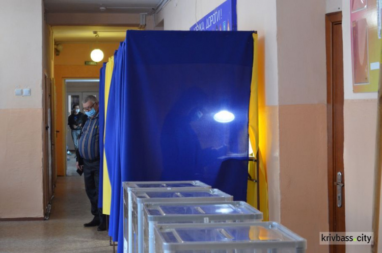У Кривому Розі стартував другий тур виборів міського голови