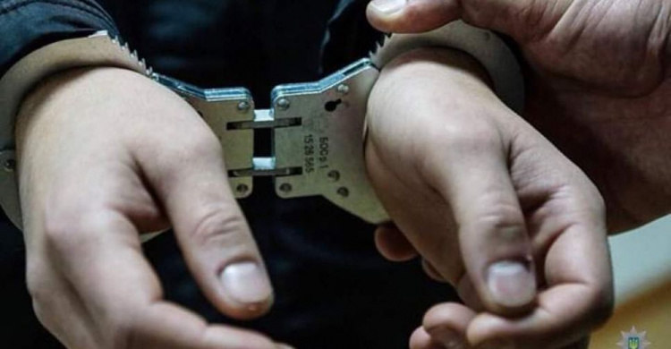 Отсидел - ограбил - в тюрьму: за разбойное нападение криворожанину грозит 10 лет