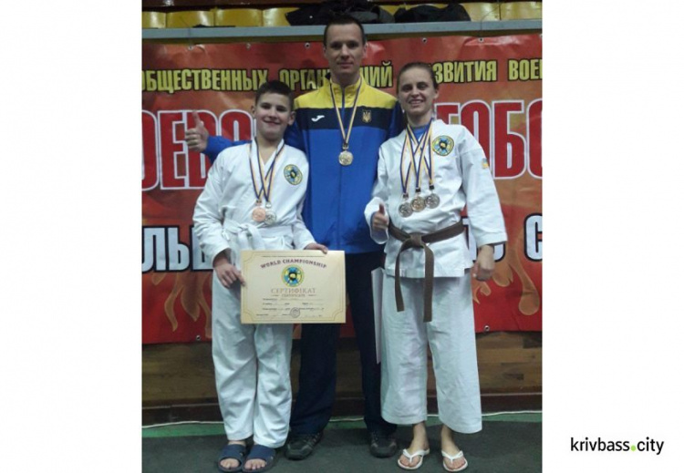 Преподаватель вуза из Кривого Рога стал чемпионом мира по военно-спортивному двоеборью (фото)