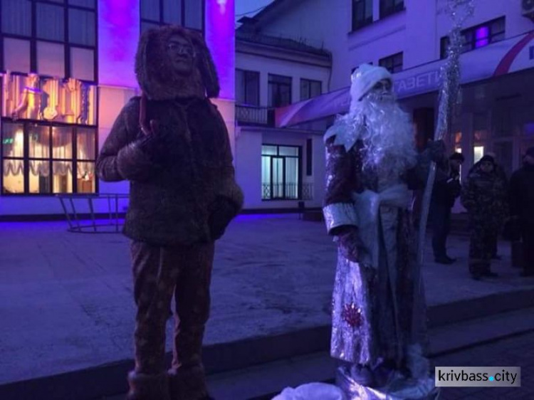 Ещё одна лесная красавица засветилась праздничными огнями и встретила гостей в Покровском районе Кривого Рога (ФОТО)