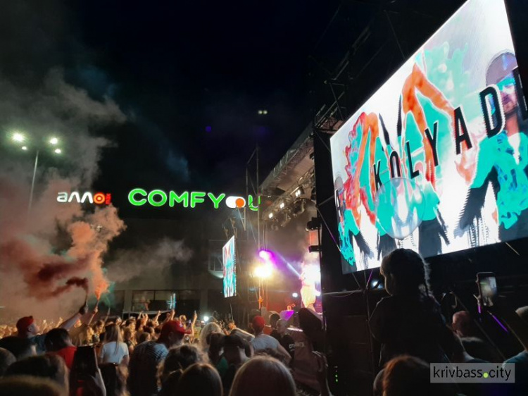 В Кривом Роге прогремел масштабный фестиваль Danсе Prom (фото)