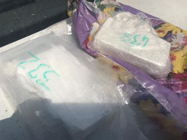Жителя Кривого Рога задержали в столице при продаже кокаина на 1,4 миллиона гривен (фото)