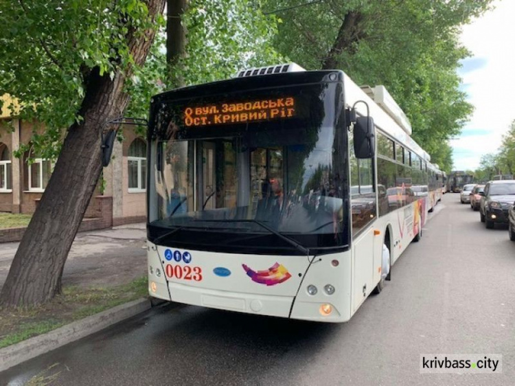 На два маршрута в Кривом Роге выпустили новые троллейбусы