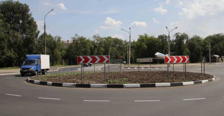 В Кривом Роге реализуются два масштабных дорожных проекта