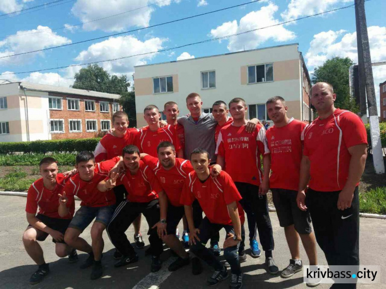 Полиция охраны Кривого Рога представила город в турнире по мини-футболу (ФОТО)