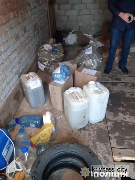 Житель Кривого Рога организовал нелегальный сбыт фальсифицированного алкоголя