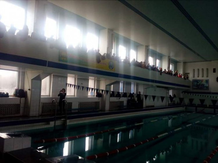 Весело и интересно: в Кривом Роге прошёл Чемпионат по плаванию (фото)