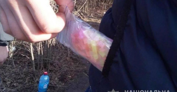 В Кривом Роге задержали 24-летнего жителя с 115 трубочками метамфетамина (фото)