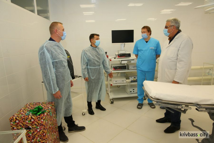Криворізька міська лікарня №17 отримала ще один кисневий концентратор від Інгулецького ГЗК