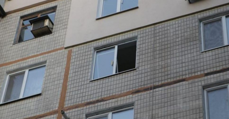 В Кривом Роге 73-летняя пенсионерка выпала из окна и разбилась