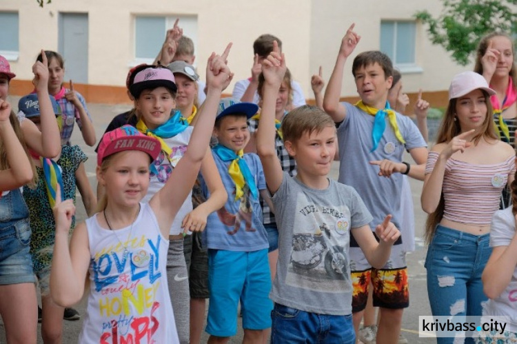 В Днепропетровской области открылось 38 летних лагерей с углубленным изучением иностранных языков (ФОТО)