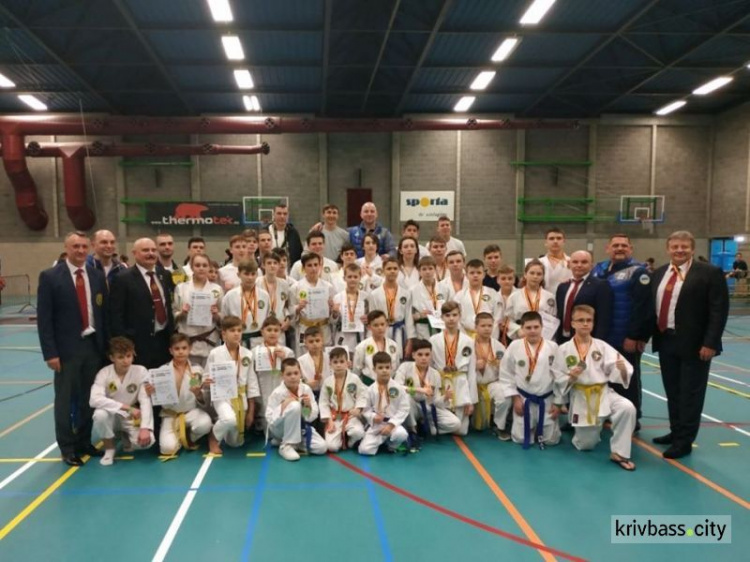 Спортсмены Школы единоборств «Рукопашник» привезли медали с чемпионата Европы