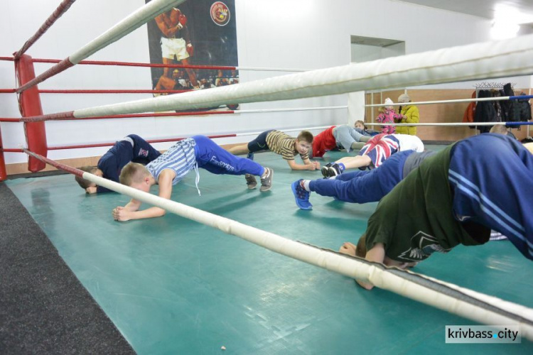Юные боксеры из Кривого Рога готовятся к турниру на Кубок гендиректора ЦГОКа