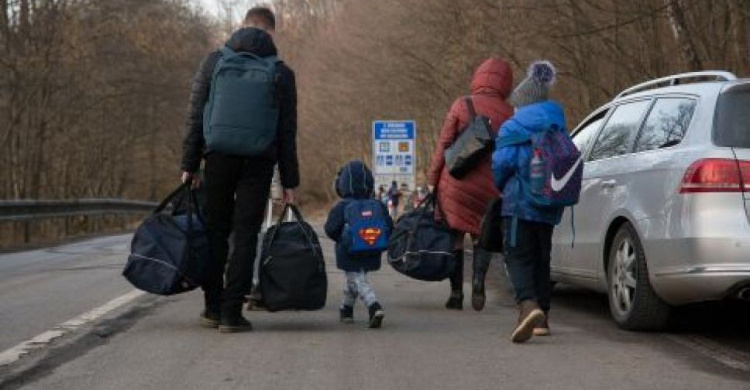 Біженці з України отримали право жити в ЄС від 1 до 3-х років