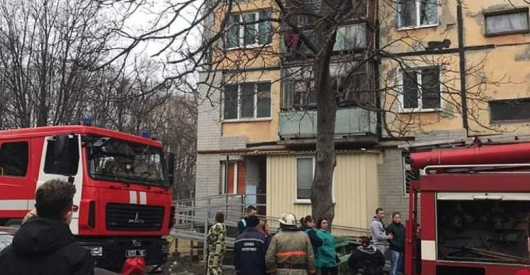 В Кривом Роге во время пожара в Терновском районе пострадал мужчина (фото)