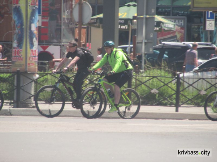 В Кривом Роге велосипедисты отметили велодень