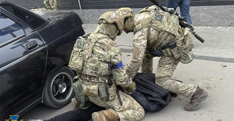 СБУ припинила діяльність банди, яка нападала на підрозділи ТрО на Дніпропетровщині