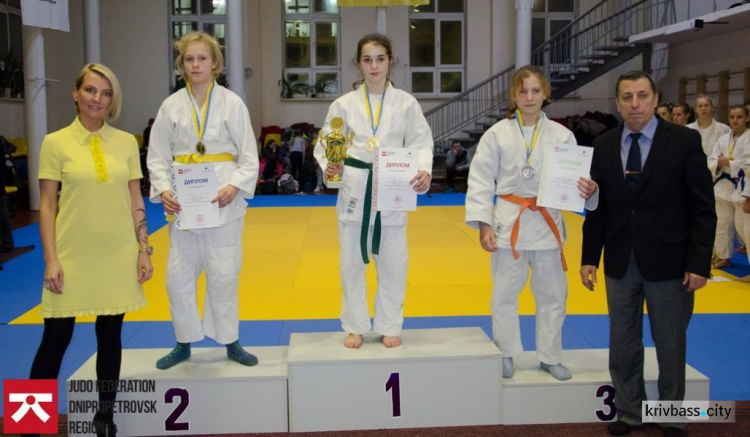 Представительницы Кривого Рога завоевали четыре медали на Всеукраинском турнире по дзюдо (ФОТО)