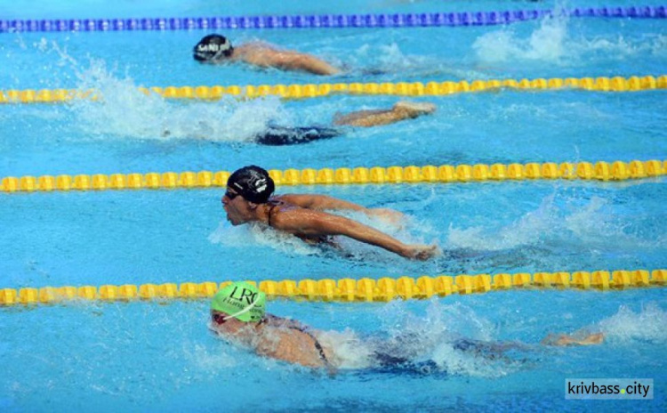 Криворожские спортсмены отличились на состязаниях по плаванию среди ветеранов