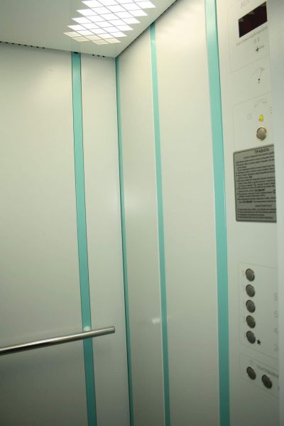 В Кривом Роге устанавливают модернизированные лифты (фото)