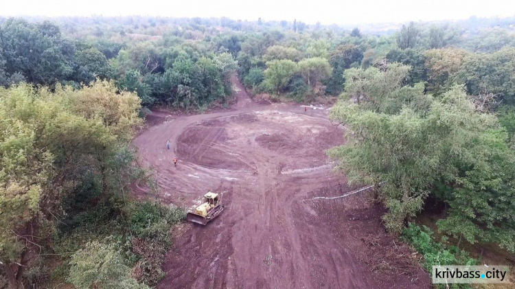 2 км трубопровода и обновленный парк – ремонт в Кривом Роге обещают выполнить в срок (ФОТО)