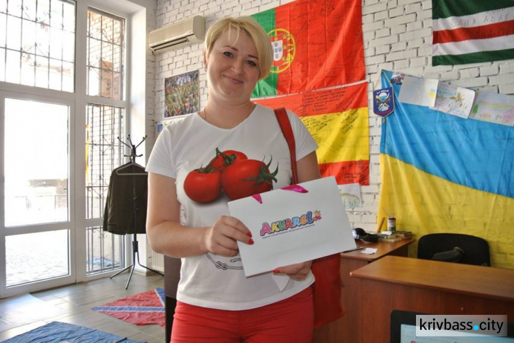 Дети Героев Батальона "Кривбасс" получили подарочные сертификаты (ФОТОФАКТ)