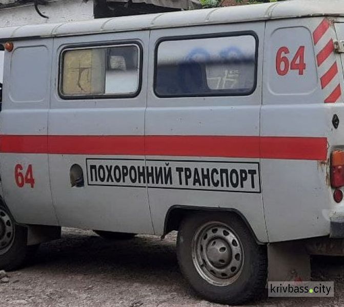 Во дворе пятиэтажек Покровского района горожане обнаружили тело мужчины