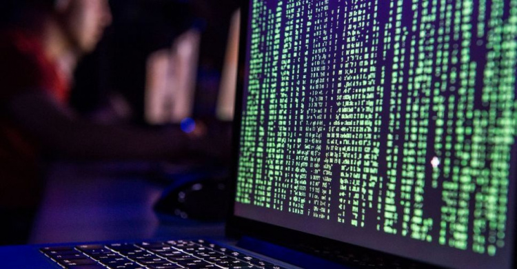 Хакер из Кривого Рога распространял интернет-вирус