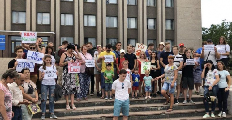 Жители Кривого Рога поддержали раненого оператора Вячеслава Волка (ФОТО)