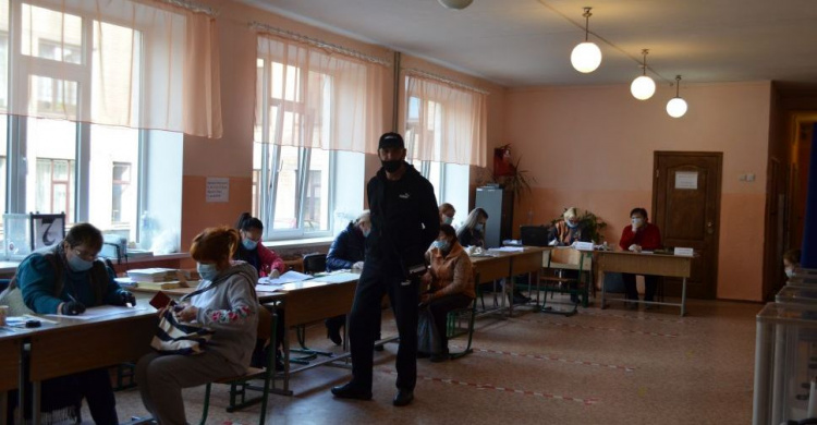 Явка виборців в Україні склала 36,88 % - остаточні дані ЦВК