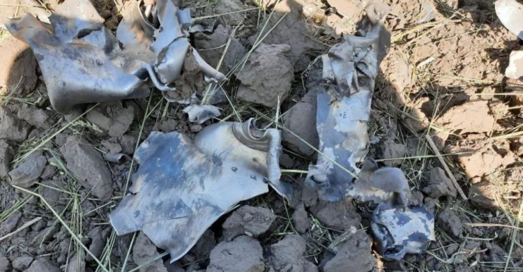 Через ворожий ракетний удар у Дніпровському районі сильно пошкоджене аграрне підприємство