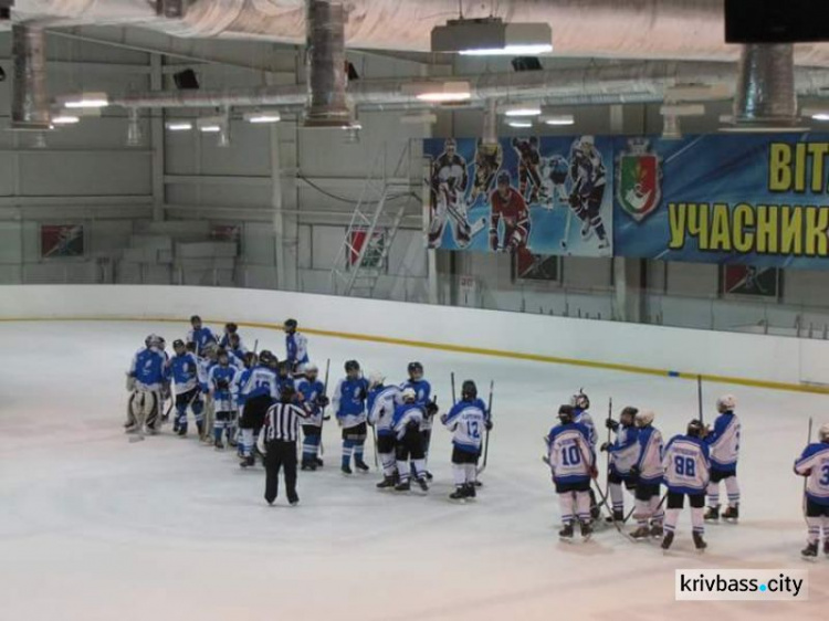 Команда хоккеистов Кривбасс в Чемпионате Украины одержала победу (ФОТО)