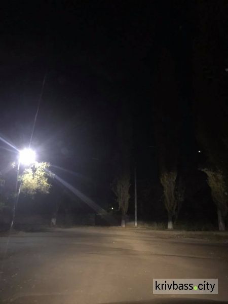 Кривой Рог – территория света: на Батуринской появилось уличное освещение