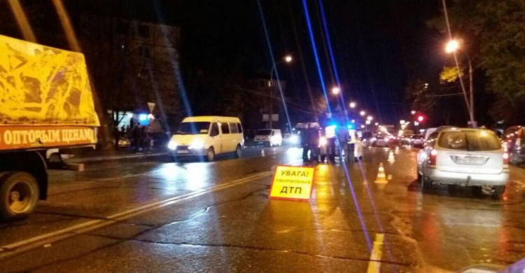 Трагедия в Кривом Роге: женщину насмерть сбили сразу две машины (ФОТО)