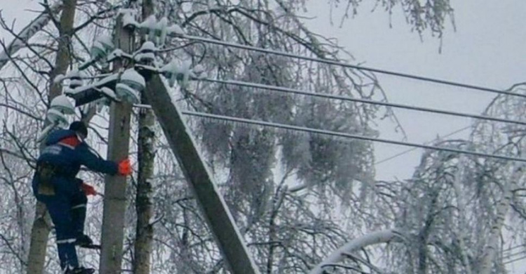 В Днепропетровской области из-за непогоды без света остались 18 населенных пунктов