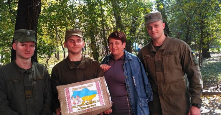 Общественные организации Кривого Рога доставили посылки военнослужащим в зону разграничения (фото)