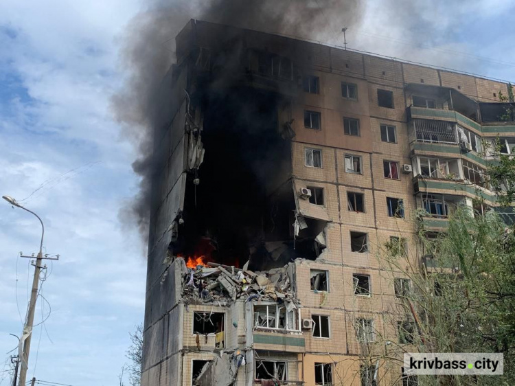 Майже 700 родин отримали допомогу з міського бюджету у Кривому Розі на відновлення помешкань після ракетних ударів росіян