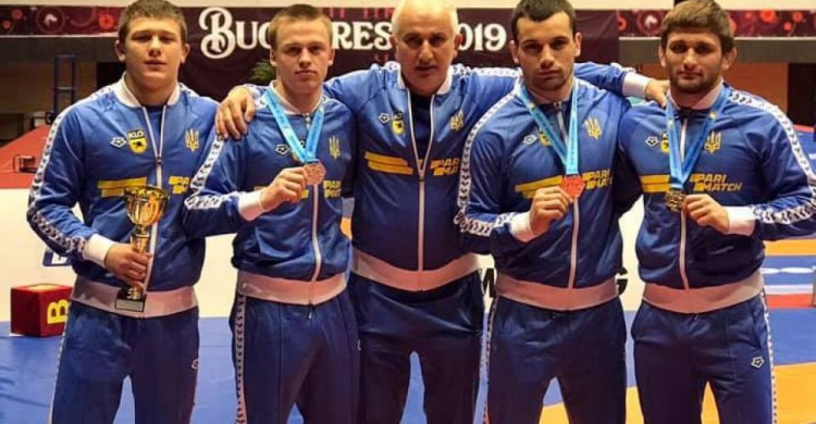 Юный борец из Кривого Рога завоевал "золото" в Международном турнире в Румынии (фото)