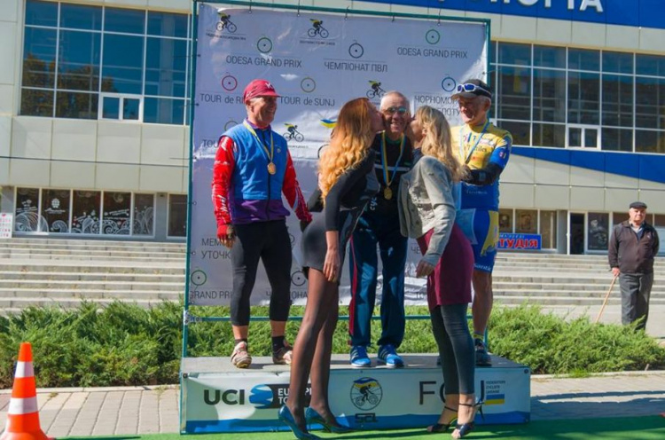 Велосипедист из Кривого Рога в 75-лет стал победителем Всеукраинских игр ветеранов велоспорта