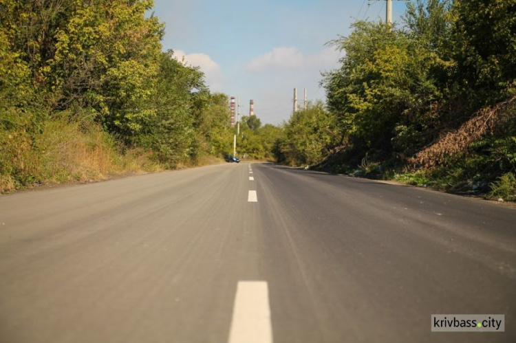 Более 110 дорог Днепропетровщины были отремонтированы в этом году