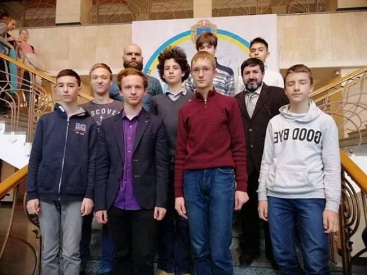 Всеукраинская олимпиада в Черкассах: юные математики вернулись в Кривой Рог с победой (фото)