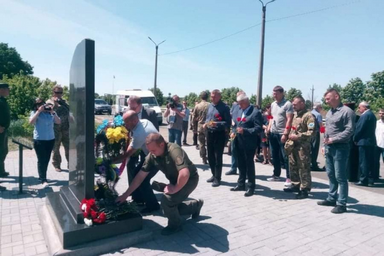 Бойцы Нацгвардии из Кривого Рога почтили память своих погибших побратимов в Донбассе